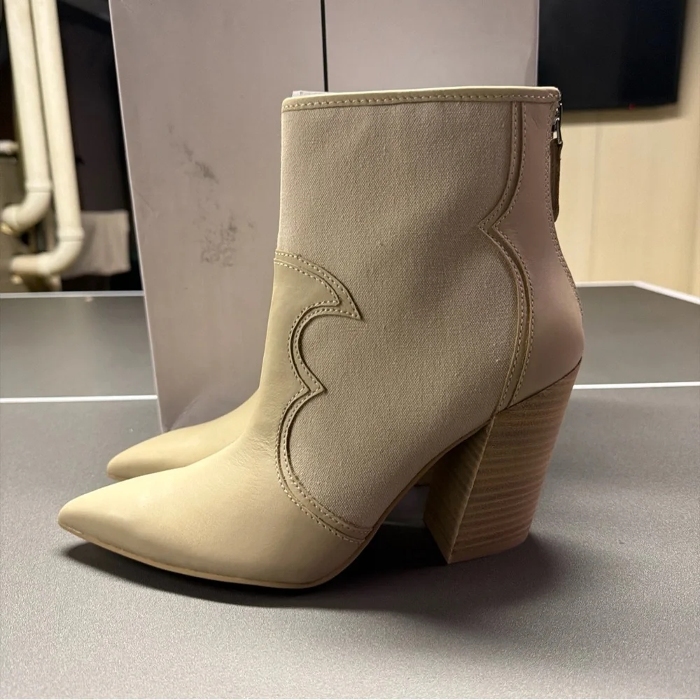 Dolce‎ Vita Leather Heeled Ankle Boots Noraya Sand Size 9.5 New with Box